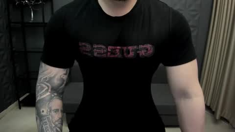 Snapshot of tonywilcoxx chatting on February 28, 5:04 am TonyWilcox online show from February 28, 5:04 am