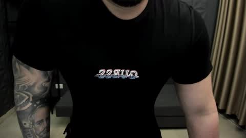 Snapshot of tonywilcoxx chatting on January 27, 5:58 am TonyWilcox online show from January 27, 5:58 am