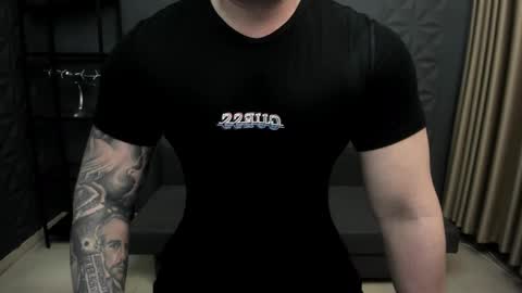 Snapshot of tonywilcoxx chatting on January 26, 6:17 am TonyWilcox online show from January 26, 6:17 am