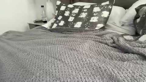 too_naughty online show from January 6, 10:41 am