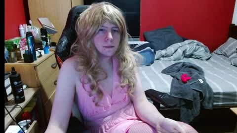 toodddy online show from April 2, 11:01 pm