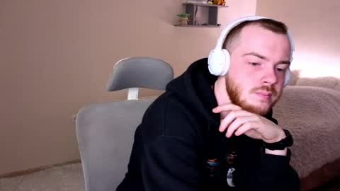 toohornyserj online show from March 27, 8:21 pm