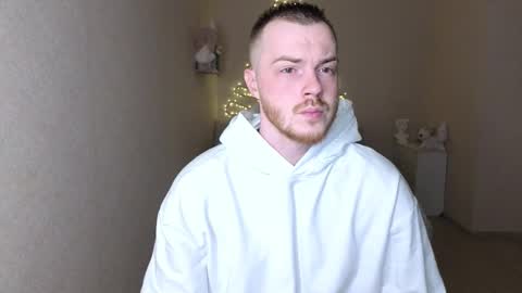 toohornyserj online show from December 5, 8:05 pm