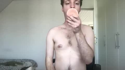 Max online show from March 24, 12:43 pm