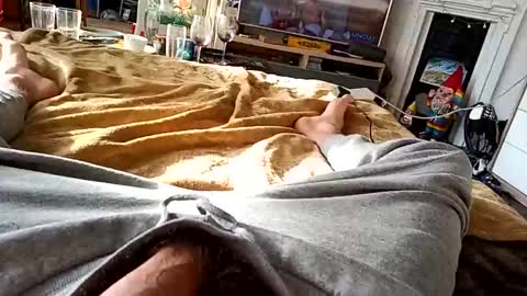 Snapshot of toomuchlube chatting on January 13, 1:17 pm Mikky Ray online show from January 13, 1:17 pm