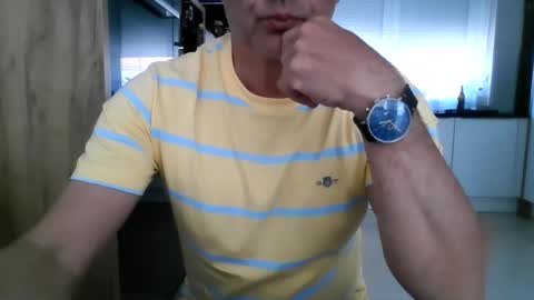topsecreton online show from May 25, 10:43 am