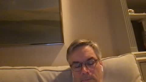 Snapshot of topspin69 chatting on October 4, 1:43 am topspin69 online show from October 4, 1:43 am