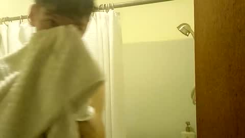 toptiptakestip online show from December 2, 5:49 pm