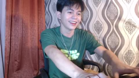 Snapshot of toshirokunn chatting on December 24, 12:22 am Toshiro online show from December 24, 12:22 am