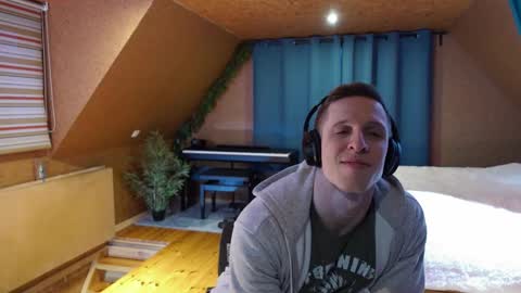 Snapshot of touch_of_eros chatting on February 11, 5:58 am Paul online show from February 11, 5:58 am