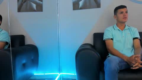 sneider online show from February 10, 8:13 pm