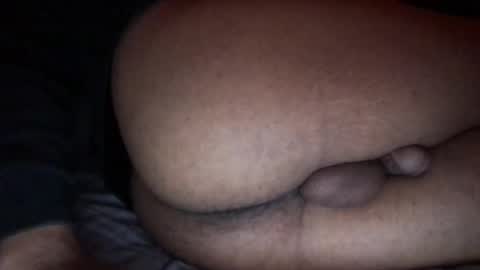 Snapshot of toyboy4u4 chatting on December 4, 1:14 am Toyboy online show from December 4, 1:14 am