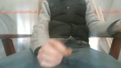 tr8e035 online show from December 19, 12:35 pm