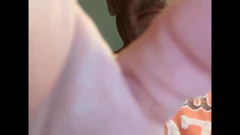 Snapshot of tra649167 chatting on September 17, 11:55 am tra649167 online show from September 17, 11:55 am
