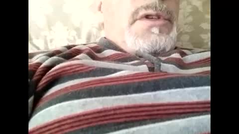 Snapshot of tra649167 chatting on March 2, 3:42 pm tra649167 online show from March 2, 3:42 pm
