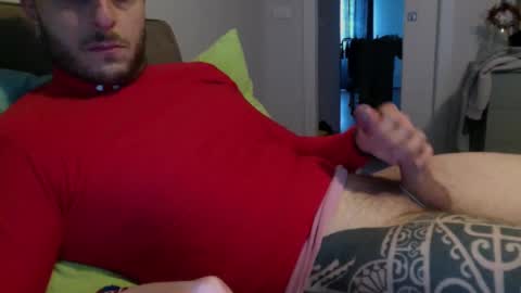 Snapshot of tramaund chatting on February 17, 3:42 pm tramaund online show from February 17, 3:42 pm