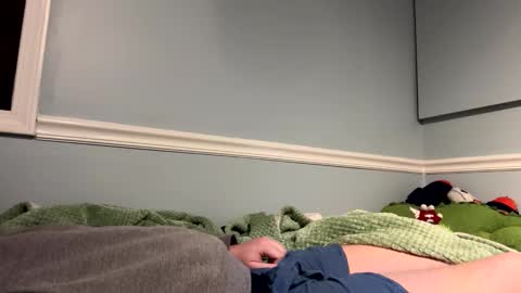 travis9063 online show from February 3, 11:04 am