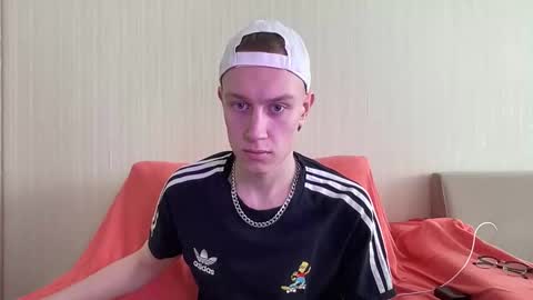 Travis online show from April 3, 6:10 am