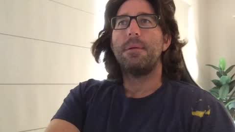 TravisKenn online show from May 4, 11:34 am