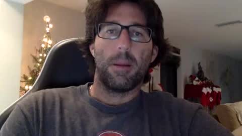 TravisKenn online show from December 19, 12:46 pm