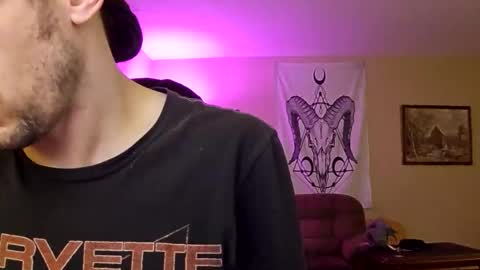 travmcnasty online show from December 17, 2:35 pm