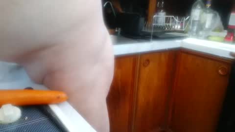 trevluv77 online show from December 25, 2:14 am