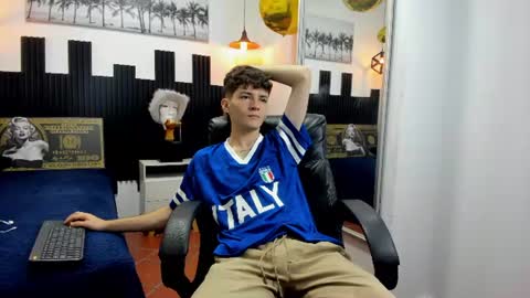 trevor_mob online show from June 17, 4:53 pm