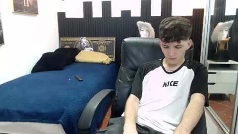 trevor_mob online show from June 9, 7:37 pm