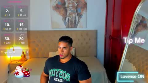 Snapshot of trevor_vinc chatting on January 27, 12:58 pm trevor online show from January 27, 12:58 pm