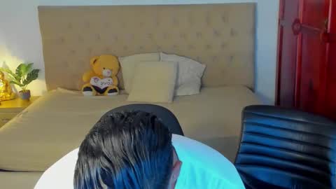 Snapshot of trevor_vinc chatting on September 21, 1:11 pm trevor online show from September 21, 1:11 pm