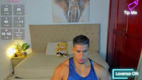 Snapshot of trevor_vinc chatting on September 19, 12:27 pm trevor online show from September 19, 12:27 pm