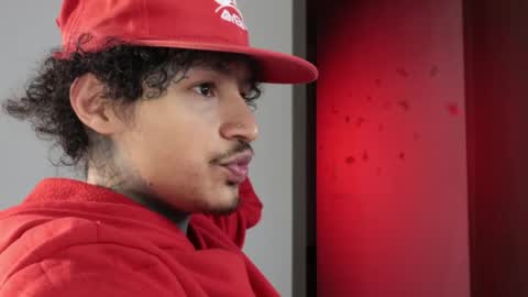 - trieone online show from April 21, 1:42 am