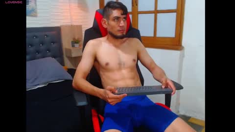 triibilin online show from March 8, 2:04 am