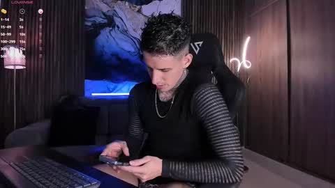 Snapshot of trisstan_ chatting on September 29, 9:54 pm Alexander online show from September 29, 9:54 pm