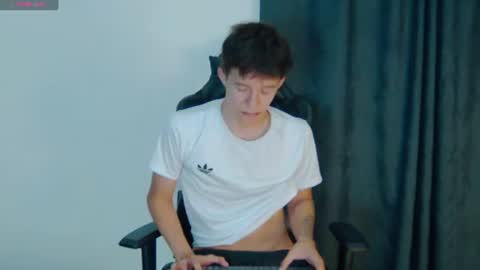 trisstan_kane online show from June 24, 11:46 am