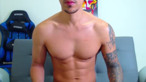 Snapshot of tristan_bm chatting on January 22, 11:12 am tristan bm online show from January 22, 11:12 am