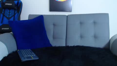 Snapshot of tristan_bm chatting on February 21, 10:17 am tristan bm online show from February 21, 10:17 am