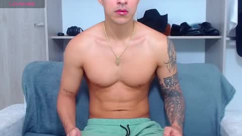 Snapshot of tristan_bm chatting on October 12, 12:32 pm tristan bm online show from October 12, 12:32 pm