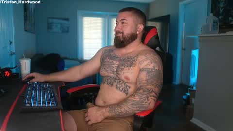 Snapshot of tristanhardwood chatting on March 11, 8:20 pm tristanhardwood online show from March 11, 8:20 pm