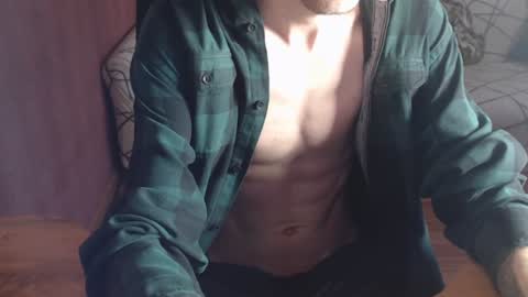 Snapshot of trone41 chatting on December 5, 8:44 am I POST MY FUCKING VIDEOS AND PICS online show from December 5, 8:44 am
