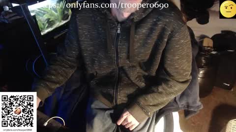 trooper0690 online show from March 19, 7:28 pm