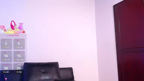   online show from May 1, 9:06 pm