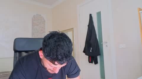 TroyWade online show from May 11, 2:45 pm