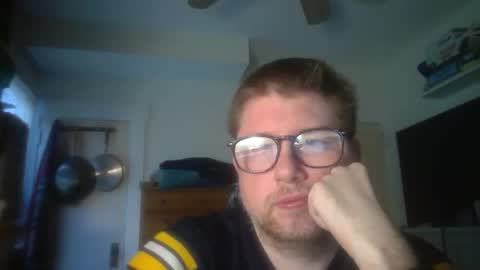 Snapshot of true_manofworth chatting on October 5, 11:14 am HandicappedLaugher online show from October 5, 11:14 am