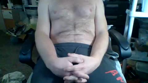 Snapshot of truk1976 chatting on February 17, 10:18 am truk1976 online show from February 17, 10:18 am