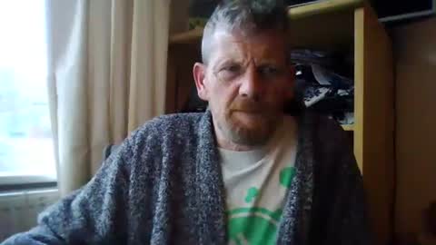 Snapshot of ttb2769 chatting on February 20, 7:45 am ttb2769 online show from February 20, 7:45 am