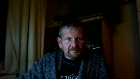 Snapshot of ttb2769 chatting on December 5, 6:32 am ttb2769 online show from December 5, 6:32 am