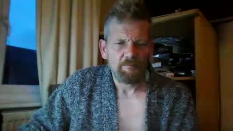 Snapshot of ttb2769 chatting on February 19, 7:06 am ttb2769 online show from February 19, 7:06 am