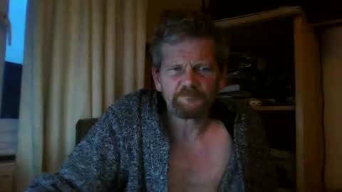 Snapshot of ttb2769 chatting on January 28, 7:43 am ttb2769 online show from January 28, 7:43 am