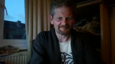 Snapshot of ttb2769 chatting on January 2, 8:06 am ttb2769 online show from January 2, 8:06 am